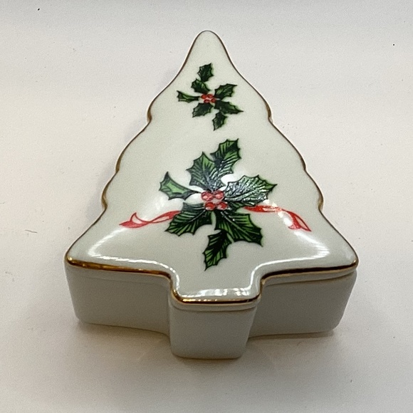 Lefton Christmas Holly Trinket Box Gold Edged 3.25in - Picture 2 of 5